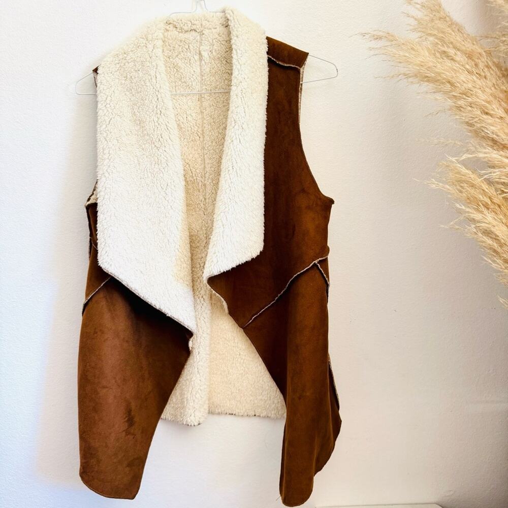 ANTHROPOLOGIE Brown Cream White Teddy Shearling $138 Open Vest Sleeveless Top M - Picture 2 of 16